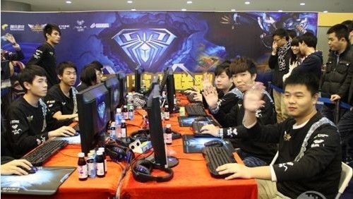 Thorin：若s1mple考虑步枪手，他可以去比如NAVI、G2和FaZe